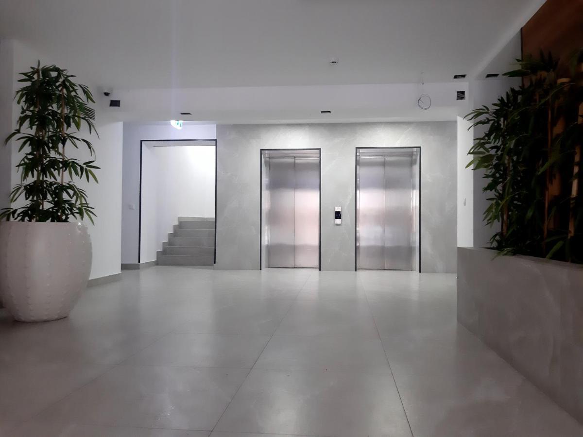 Mia!! Self Check-In!! Apartment Bucharest Exterior photo